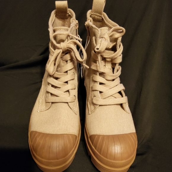 Universal Thread Shoes New Womens Teagan Laceup Sneaker Boots